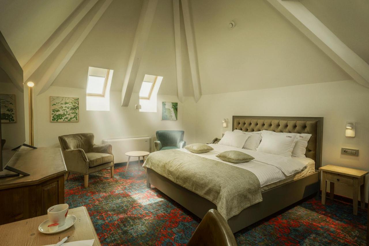 La Boheme Boutique Casa Soare Hotel Bucharest Luaran gambar