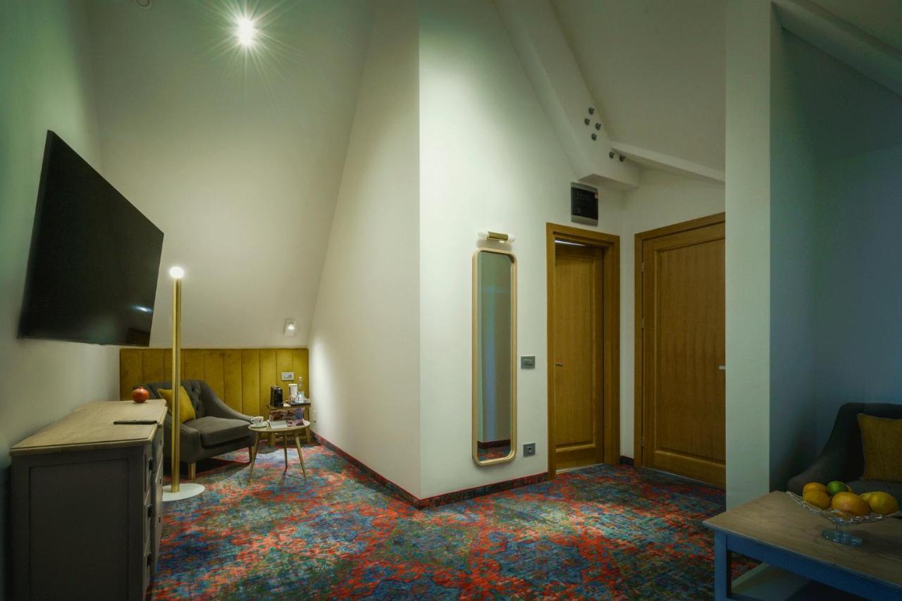 La Boheme Boutique Casa Soare Hotel Bucharest Luaran gambar