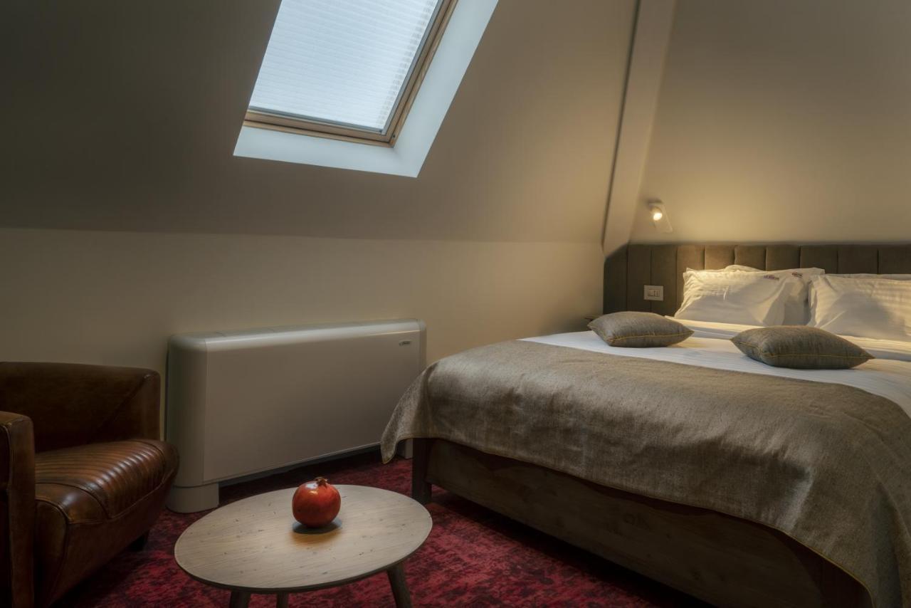 La Boheme Boutique Casa Soare Hotel Bucharest Luaran gambar